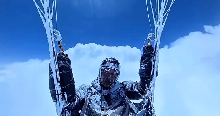 Virusinis Kinijos „Paraglider“ vaizdo įrašas greičiausiai apima suklastotą AI filmuotą medžiagą – nacionalinė