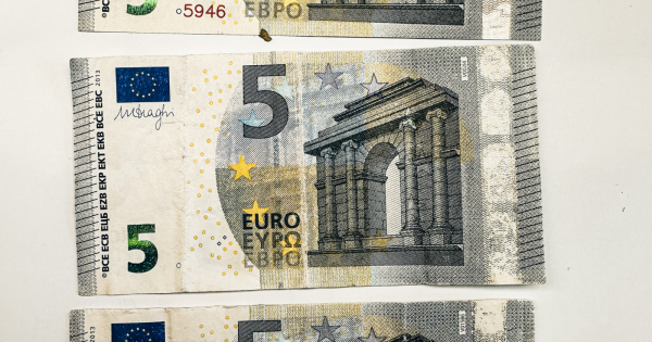 Išskalbėte banknotą? Nebūtinai jį praradote – ką verta žinoti?