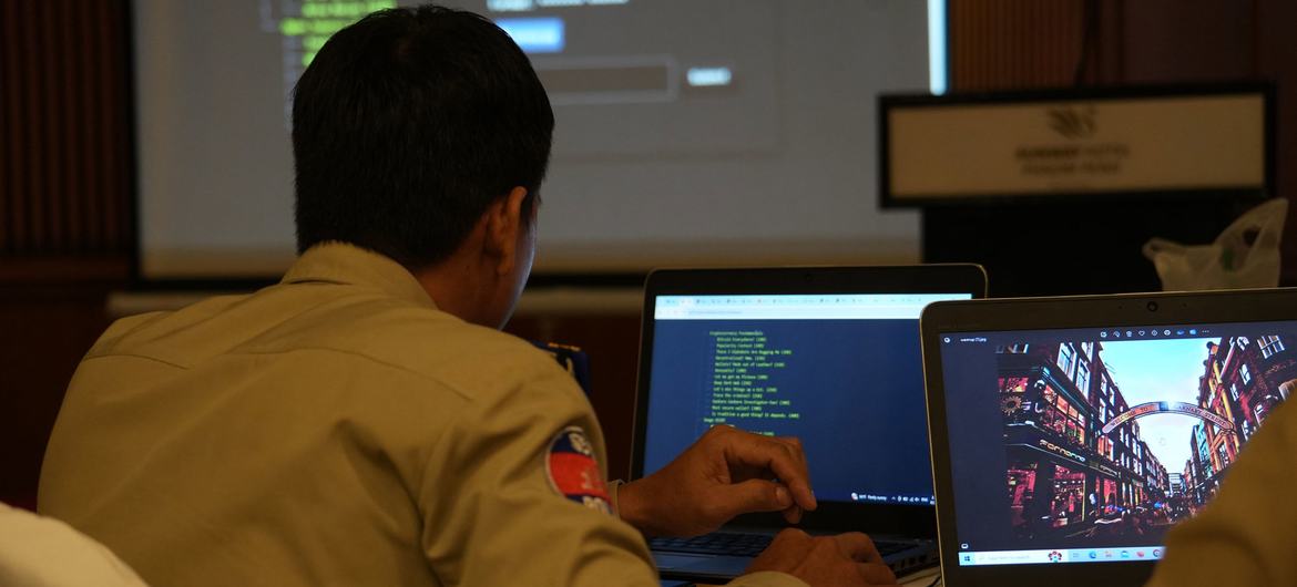 Šešiasdešimt penkios šalys pasirašė pirmąją JT sutartį dėl kovos su elektroniniais nusikaltimais, kuri yra skaitmeninio bendradarbiavimo etapas – pasaulinės problemos