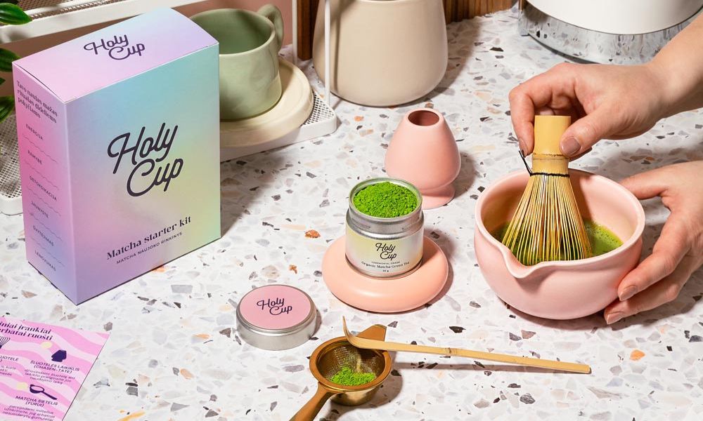 Kaip išlikti energingam šventiniu laikotarpiu? Matcha arbata tavo rytiniam startui