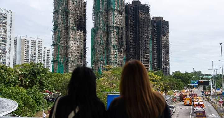 Honkongo pareigūnai teigia, kad nesaugūs tinklai prisidėjo prie mirtino pastato gaisro
