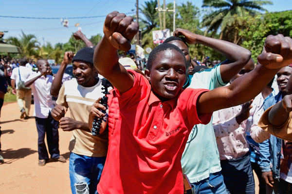 Demokratija tik vardu – pasaulinės problemos