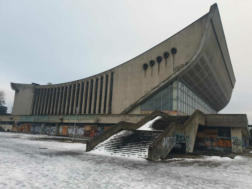Vilniaus sporto rūmai negali likti 20 metų trunkančio neveiklumo simboliu – reikia sprendimo ir terminų