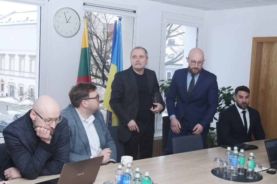 Chirurgų desantas Sveikatos apsaugos ministerijoje: atlaikėm