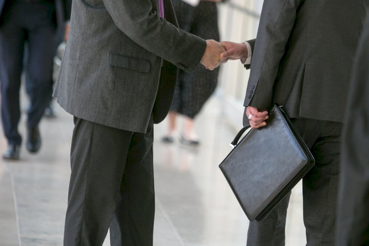 VRM tyrimas: dauguma gyventojų teigiamai vertina valstybės ir savivaldybių įstaigų darbą