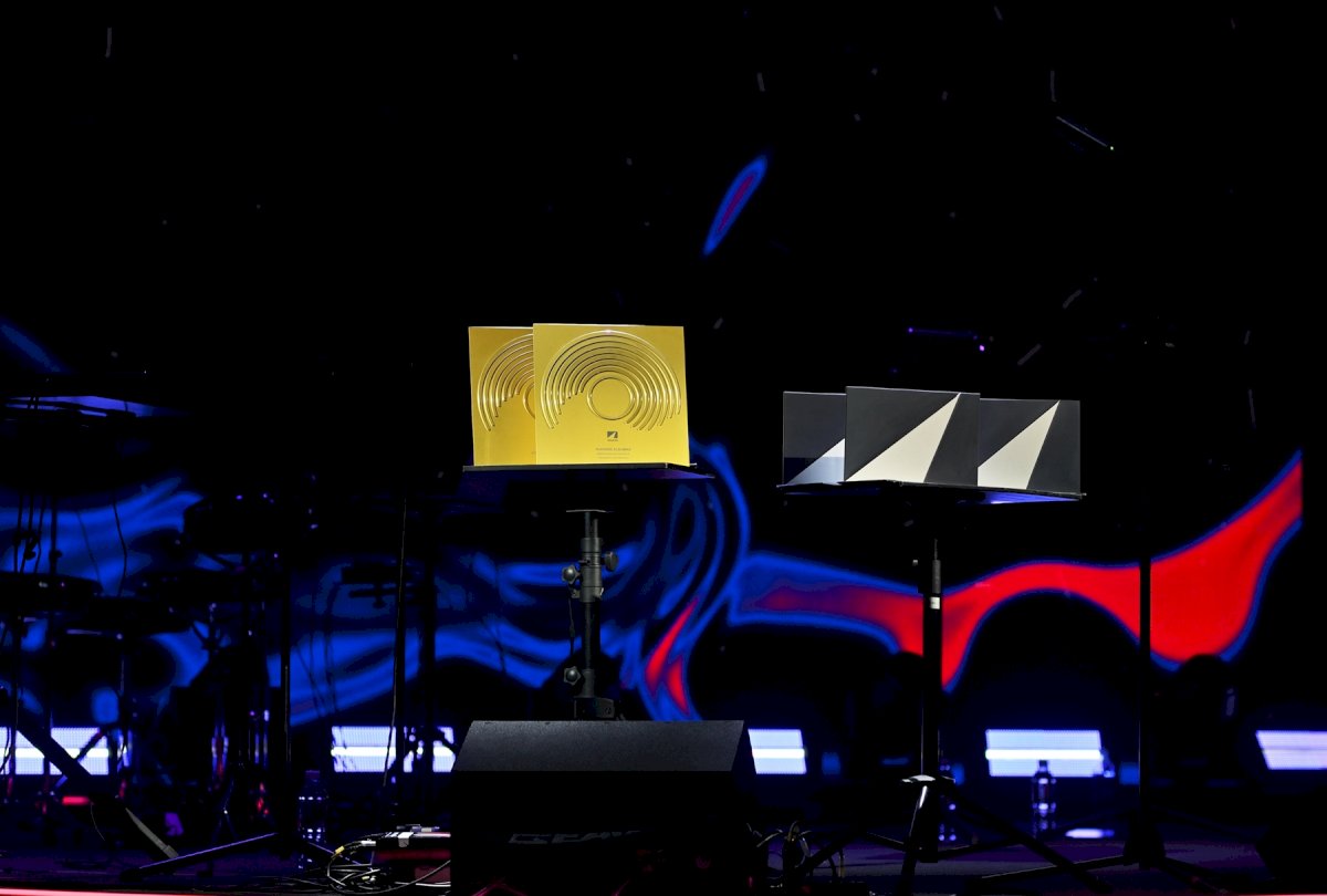 Muzikos salėje“ – apdovanojimai ir bendras beveik 20 atlikėjų kūrinys