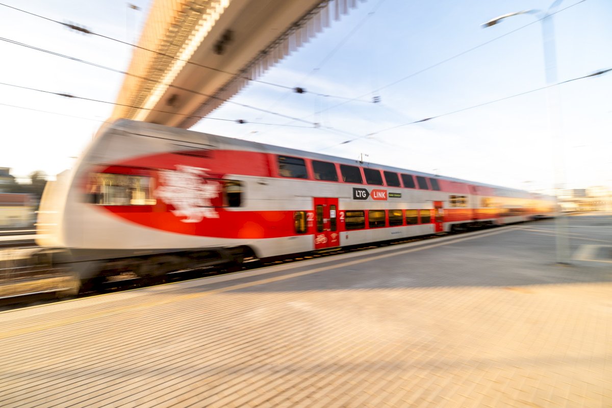 Pirmasis „LTG Link“ ekspresas – jau kelyje: kursuos tarp Vilniaus ir Kauno