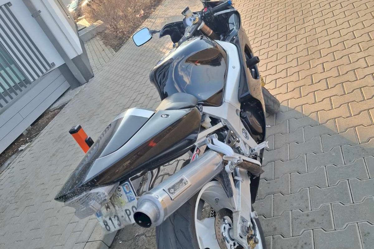 Vilniuje pavojingai vairavęs ir nuo policijos sprukęs motociklininkas sulaikytas