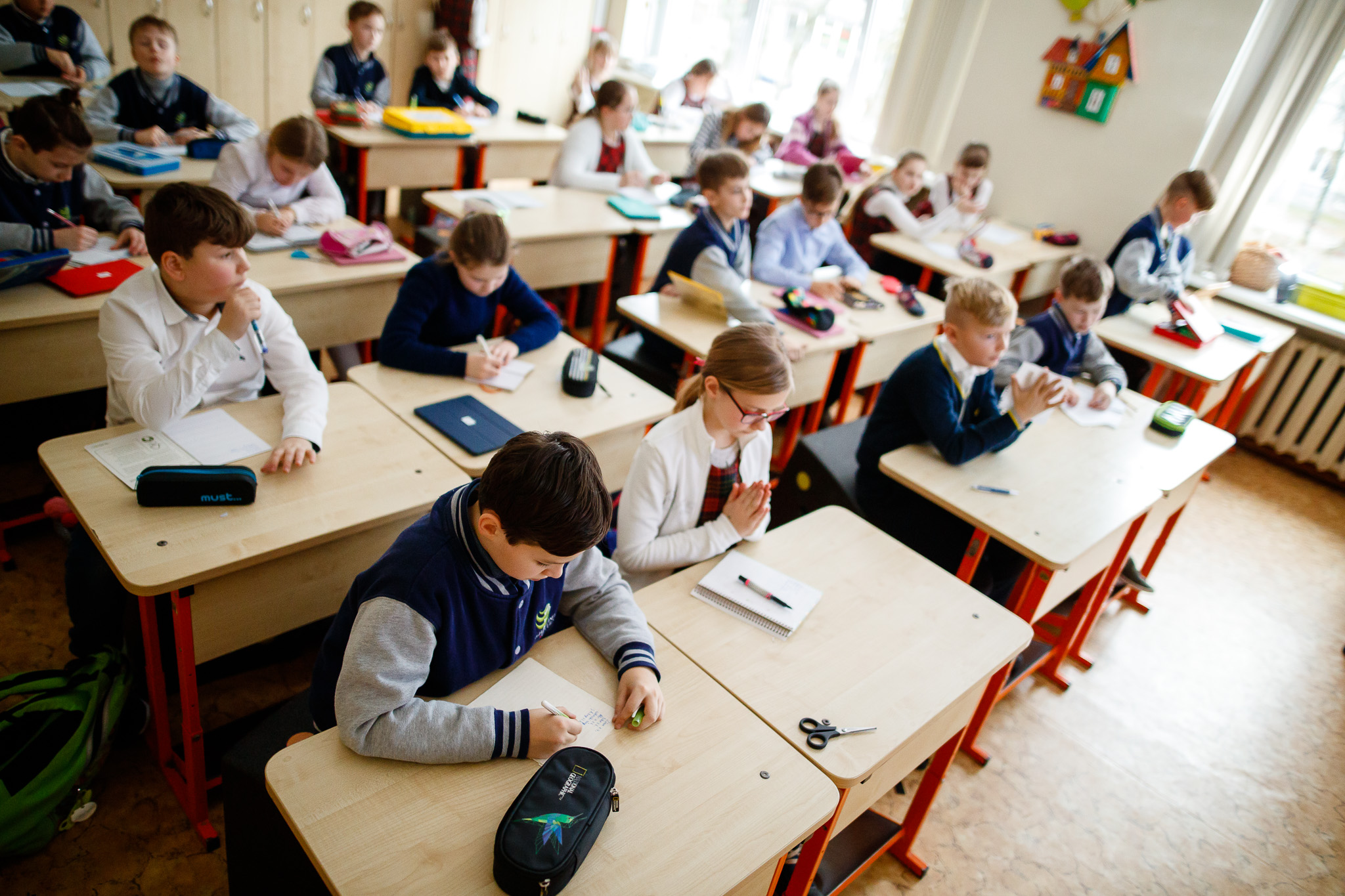 Seimui pateiktos Švietimo įstatymo pataisos, kad mokinių mokymosi krūvį reguliuotų švietimo, o ne sveikatos ministras