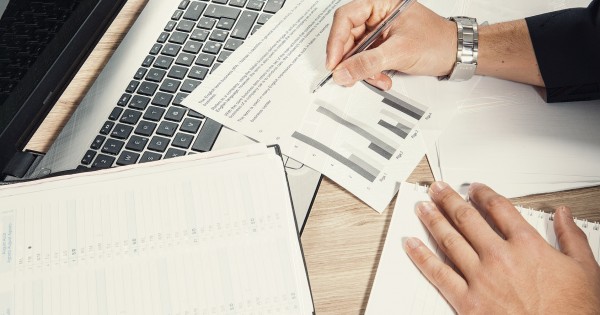2026 m. balandžio mėn. namų ūkių indėliai padidėjo 2,25 mlrd. Eur